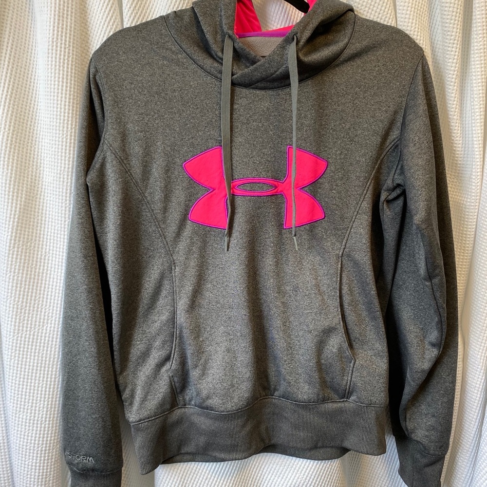 Semi-Fit Pull Over Sweater